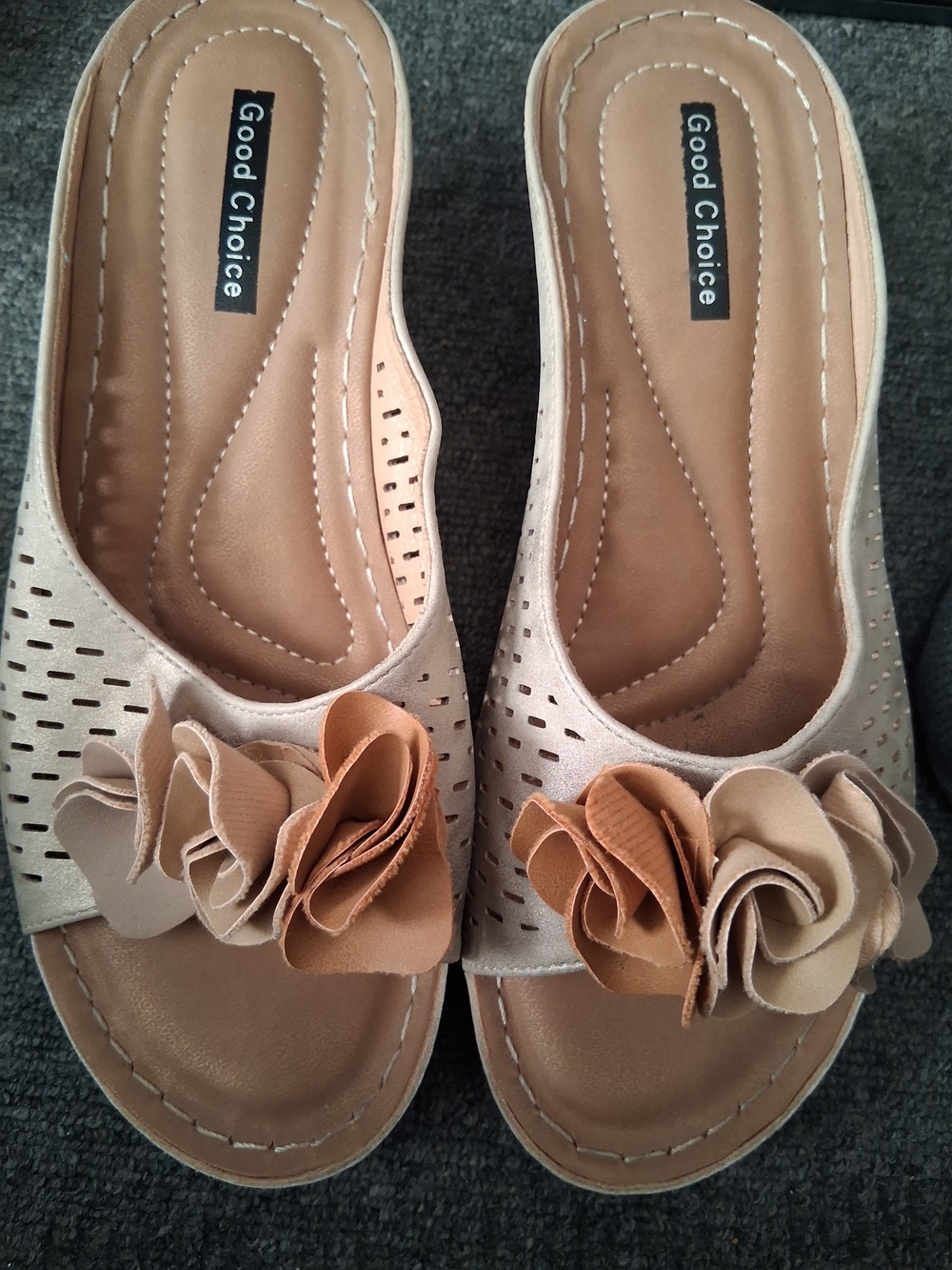 Good Chic Beige and Tan Floral Slide Mules